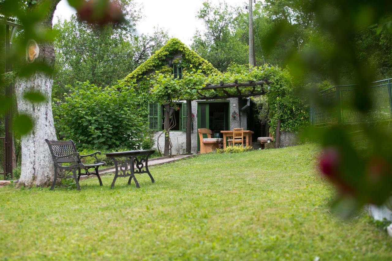 Holiday Home Modric Otocac Exterior photo