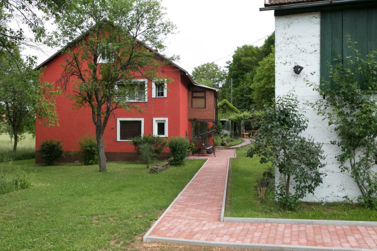 Holiday Home Modric Otocac Exterior photo