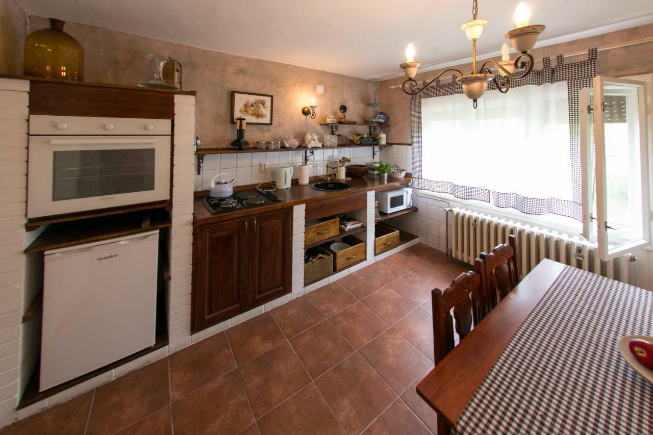 Holiday Home Modric Otocac Exterior photo
