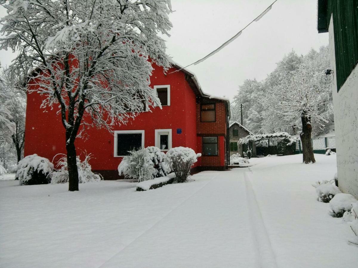 Holiday Home Modric Otocac Exterior photo