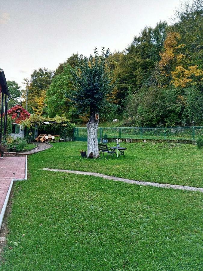 Holiday Home Modric Otocac Exterior photo