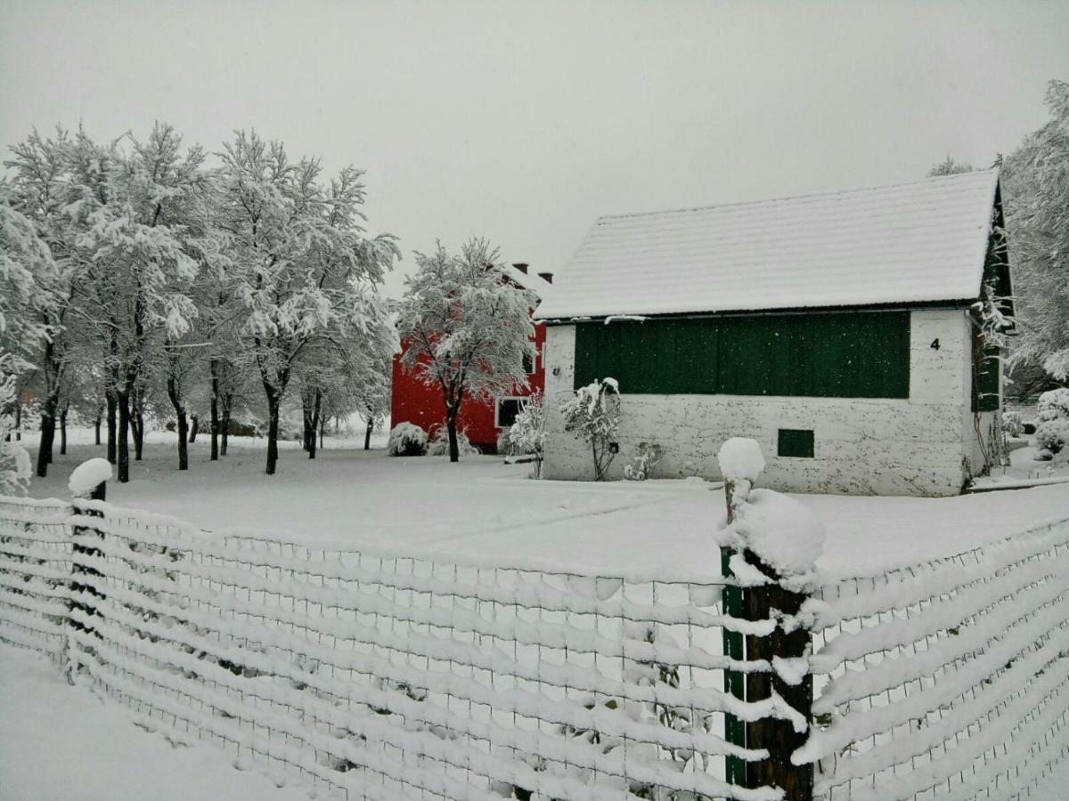 Holiday Home Modric Otocac Exterior photo